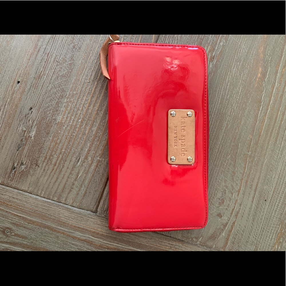 Kate Spade patent leather wallet
